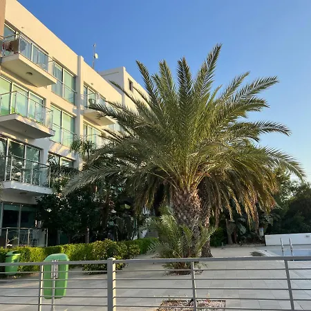 Lovely Cozy One Bedroom With Pool アパート *