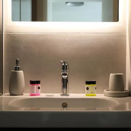 Lovely Cozy One Bedroom With Pool アパート *