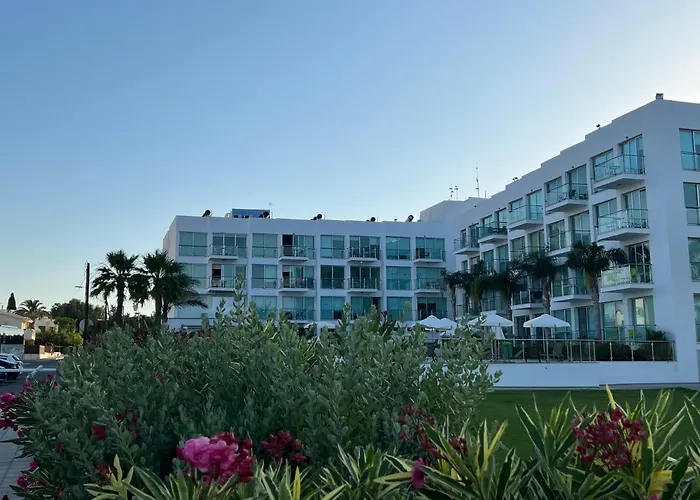 Lovely Cozy One Bedroom With Pool Διαμέρισμα