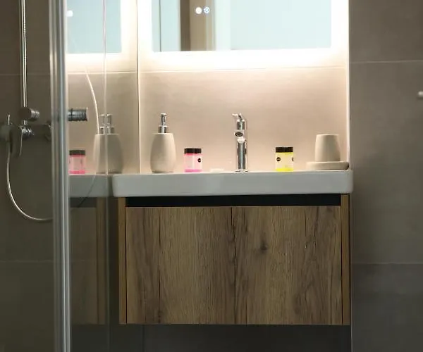 Lovely Cozy One Bedroom With Pool