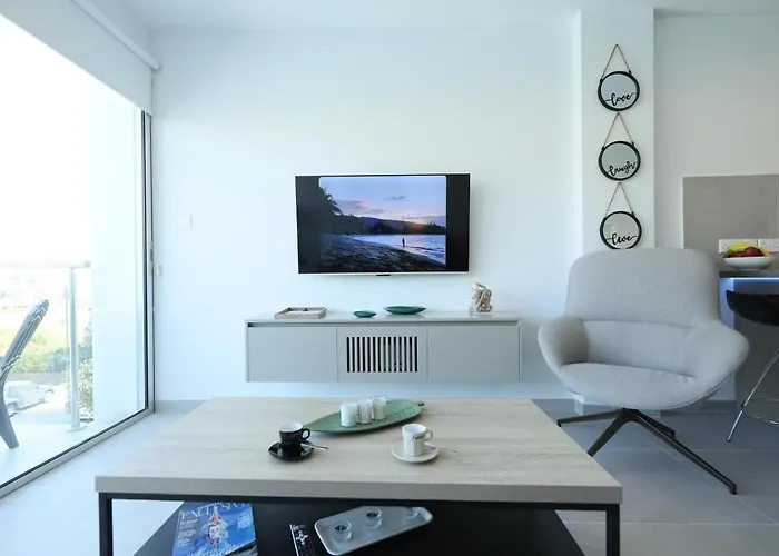 Daire Lovely Cozy One Bedroom With Pool