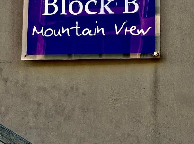 Lovely Cozy One Bedroom With Pool Apartmán *