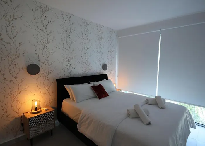 Apartmán Lovely Cozy One Bedroom With Pool