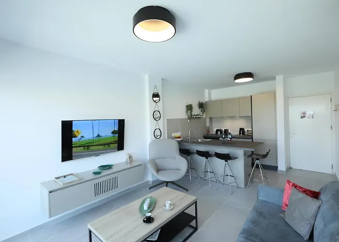 Lovely Cozy One Bedroom With Pool *