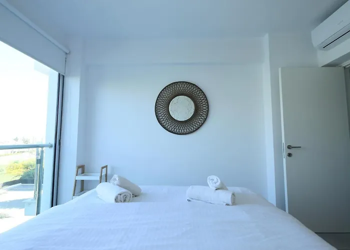 Apartmán Lovely Cozy One Bedroom With Pool